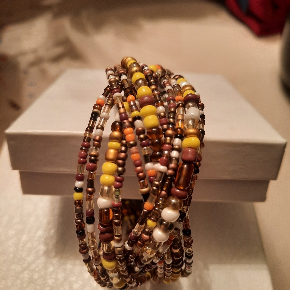 Beaded bracelet - Picture 4 of 5